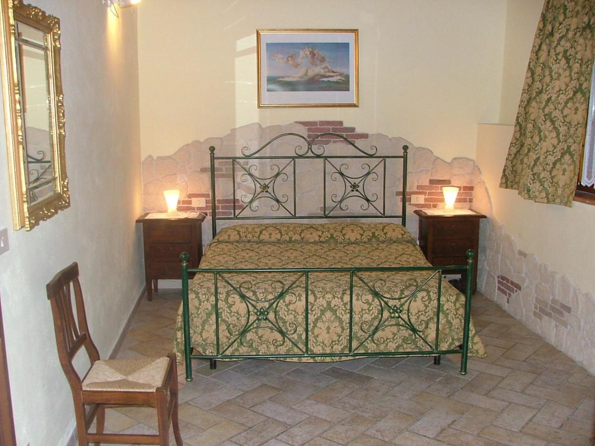 Casa Vacanza Le Case Σαν Τζιμινιάνο Εξωτερικό φωτογραφία