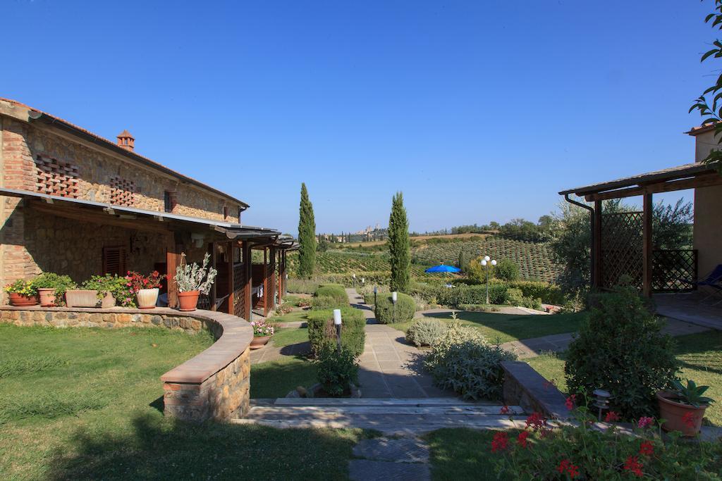 Casa Vacanza Le Case Σαν Τζιμινιάνο Εξωτερικό φωτογραφία